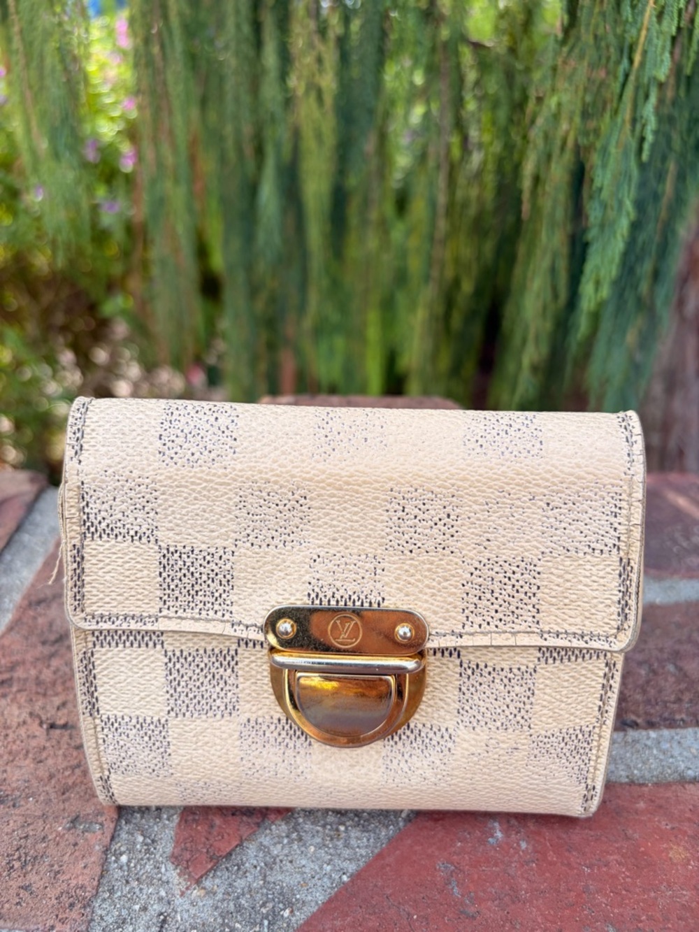 Louis Vuitton Damier Wallet Authentic DateCode Inside